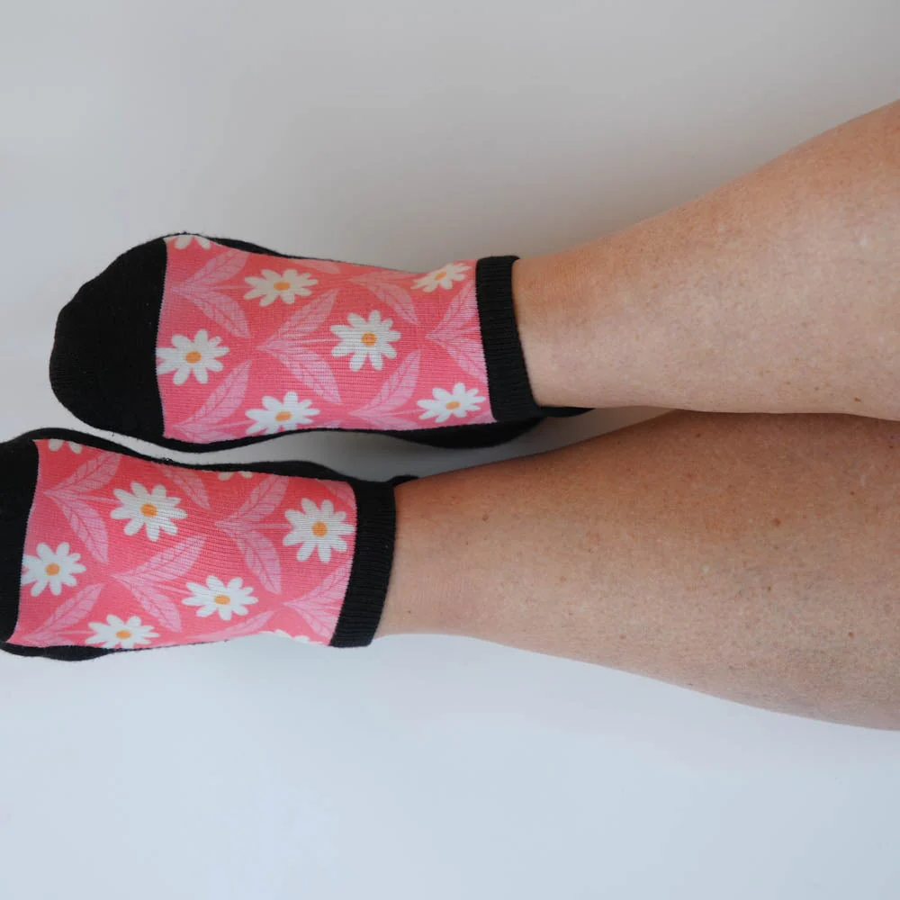 Coral Daisy Ankle Socks - Image 5