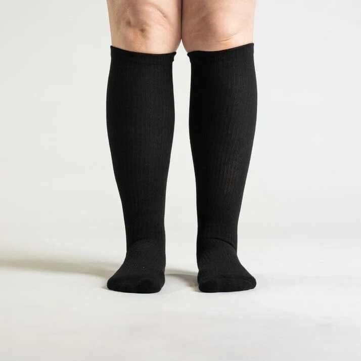 Dark & Delicate Compression Socks Bundle 5-Pack - Image 2