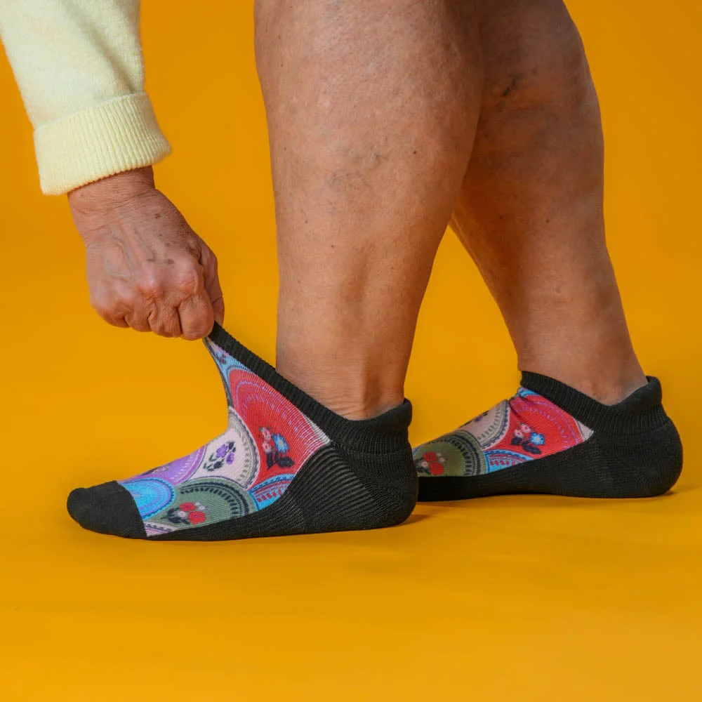 Flower Plates Ankle Socks - Image 4