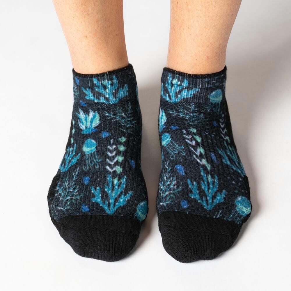 Jellyfish Blues Ankle Compression Socks - Image 2