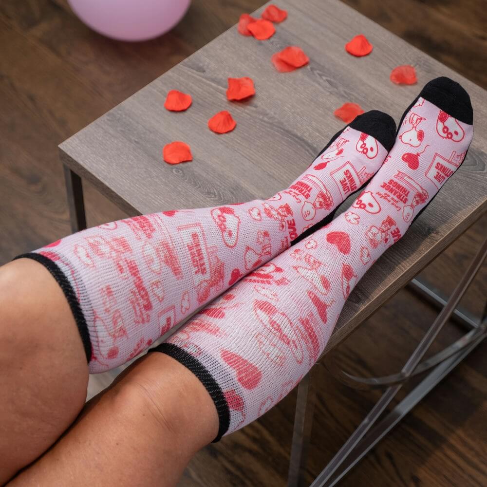 Love Stinks EasyStretch™ Socks - Image 5